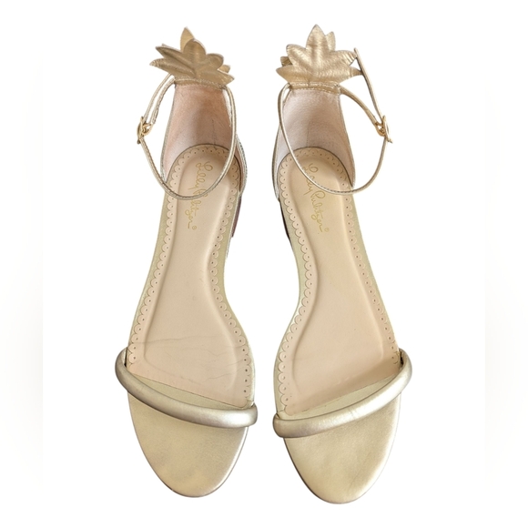 Lilly Pulitzer Gold Laura Pineapple Sandals sz 8.5 - Picture 1 of 7